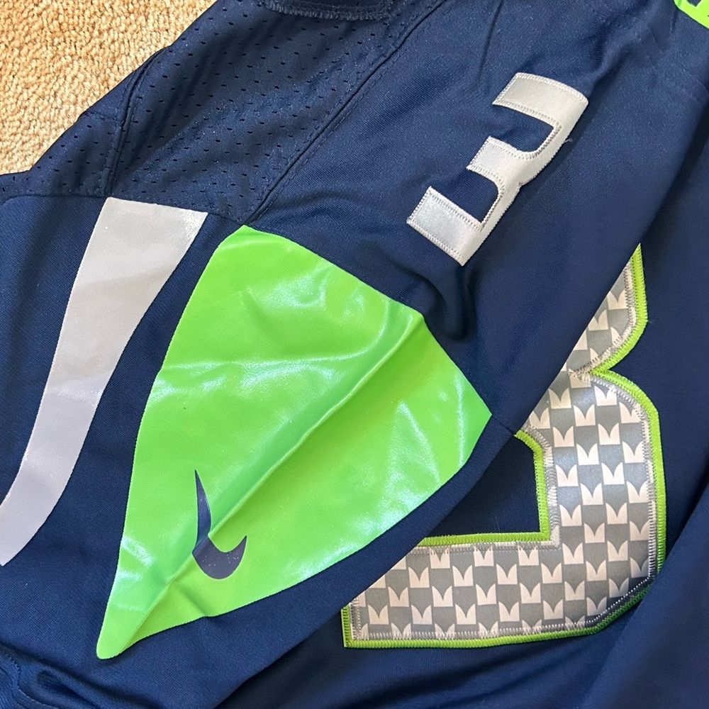 Nike Russel Wilson Seattle Seahawks Jersey Large (48) Blue Green - Picture 6 of 7